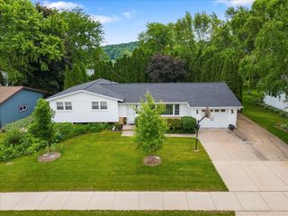 867 Barbara Street, Sun Prairie, WI 53590