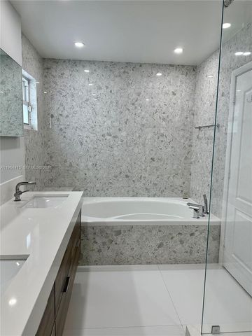 9060 SW 215th Ter, Cutler Bay, FL 33189