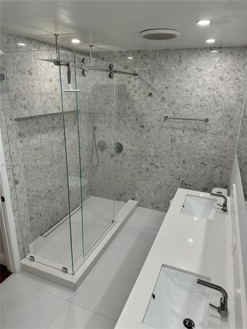 9060 SW 215th Ter, Cutler Bay, FL 33189