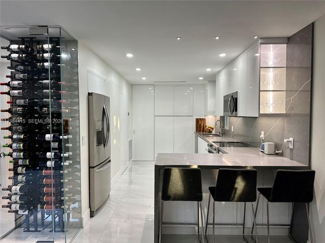 9060 SW 215th Ter, Cutler Bay, FL 33189