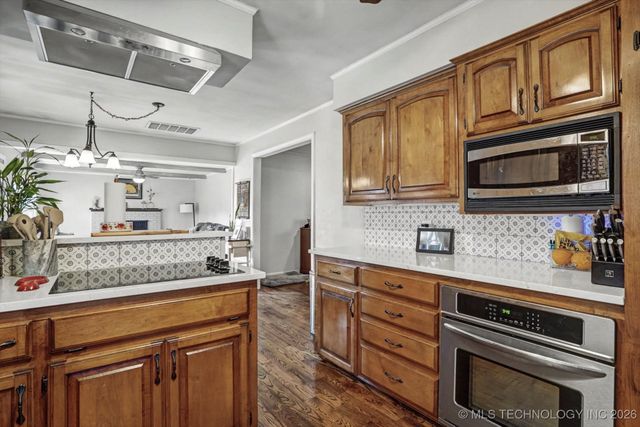 5413 S Louisville Avenue, Tulsa, OK 74135