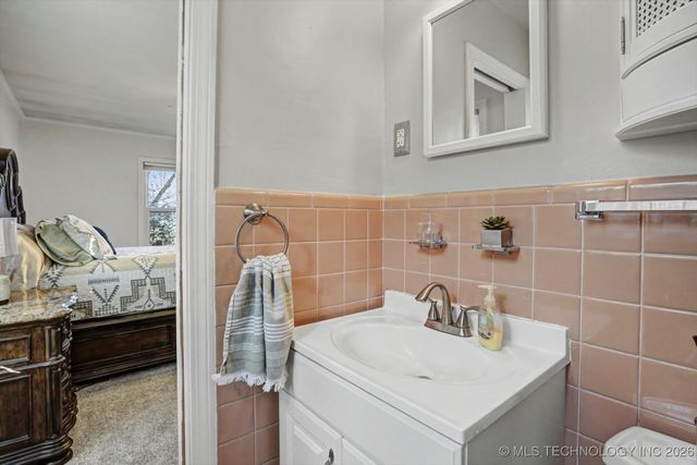 5413 S Louisville Avenue, Tulsa, OK 74135