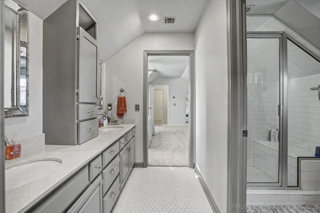 5413 S Louisville Avenue, Tulsa, OK 74135