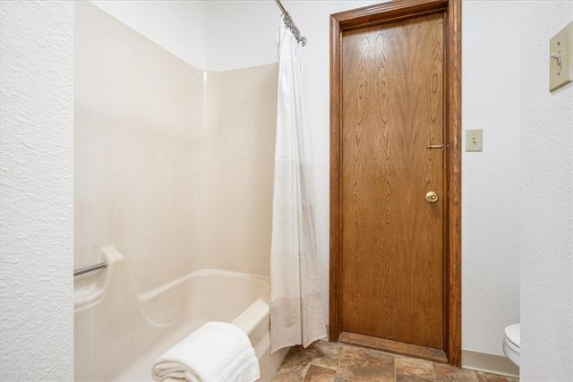 2115 W Tulsa Street, Siloam Springs, AR 72761