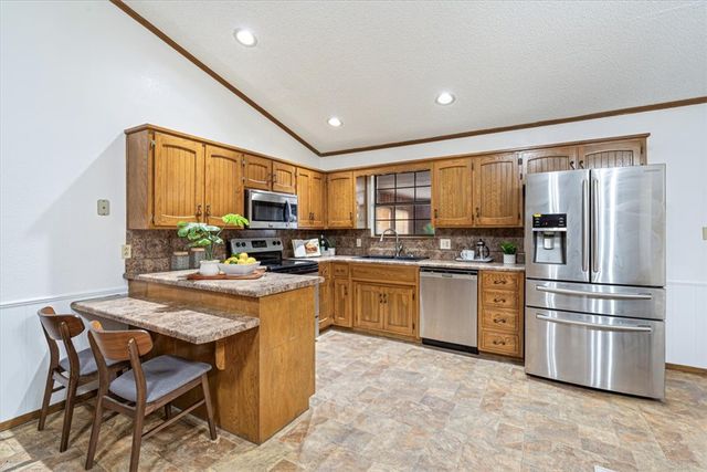 2115 W Tulsa Street, Siloam Springs, AR 72761