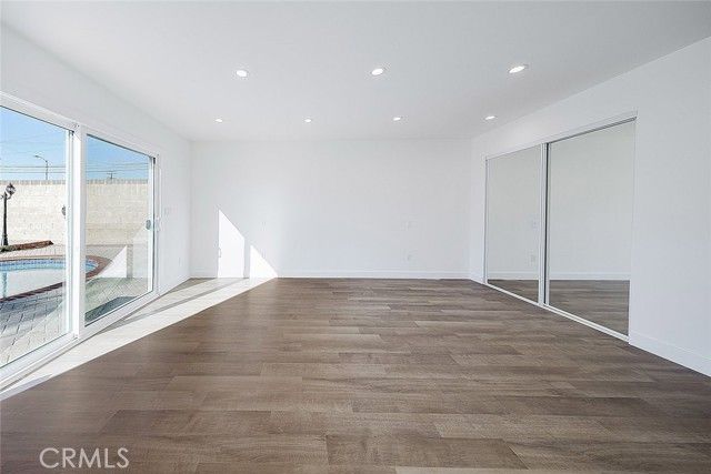 9055 Forbes Avenue, Northridge (los Angeles), CA 91343