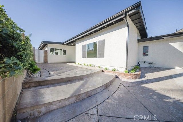 9055 Forbes Avenue, Northridge (los Angeles), CA 91343
