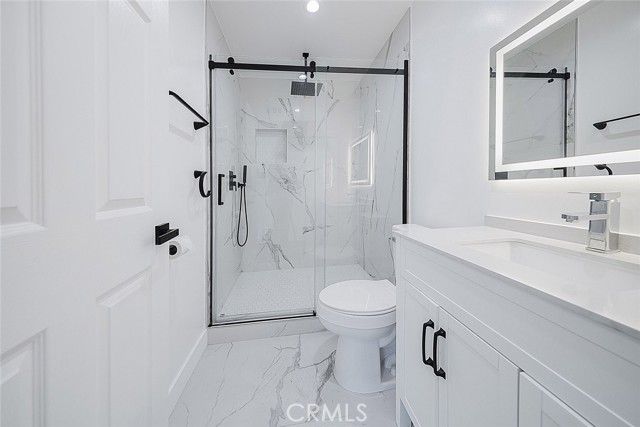 9055 Forbes Avenue, Northridge (los Angeles), CA 91343