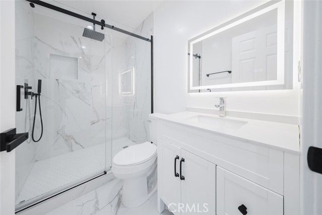 9055 Forbes Avenue, Northridge (los Angeles), CA 91343