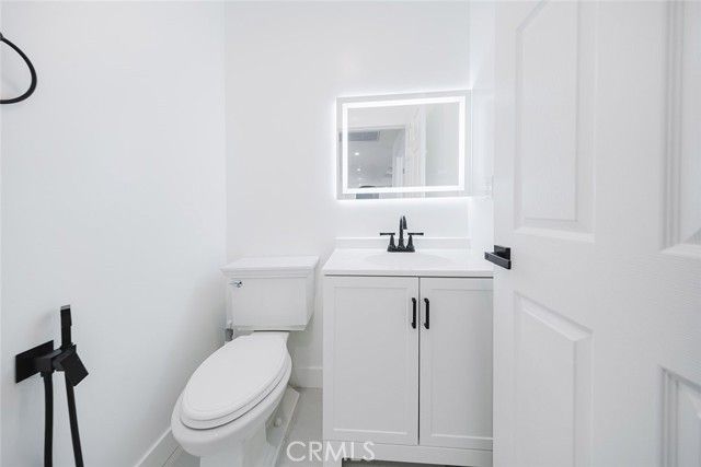 9055 Forbes Avenue, Northridge (los Angeles), CA 91343