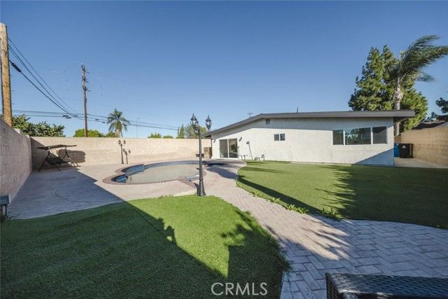 9055 Forbes Avenue, Northridge (los Angeles), CA 91343