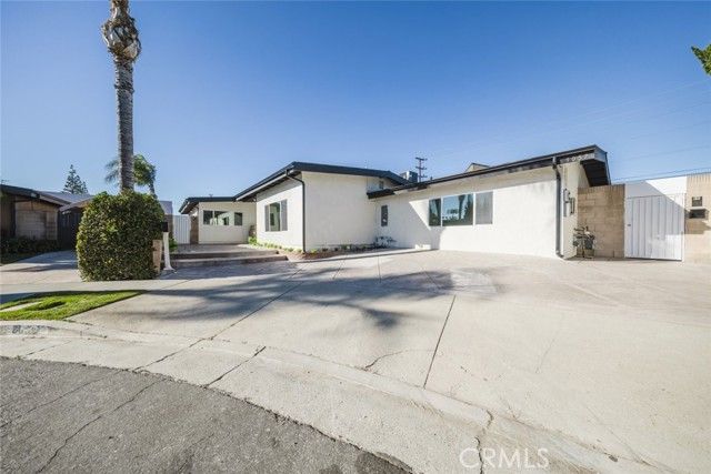 9055 Forbes Avenue, Northridge (los Angeles), CA 91343