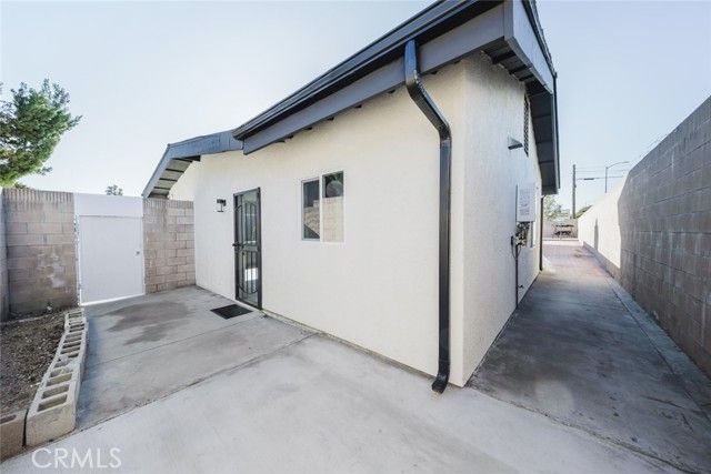 9055 Forbes Avenue, Northridge (los Angeles), CA 91343