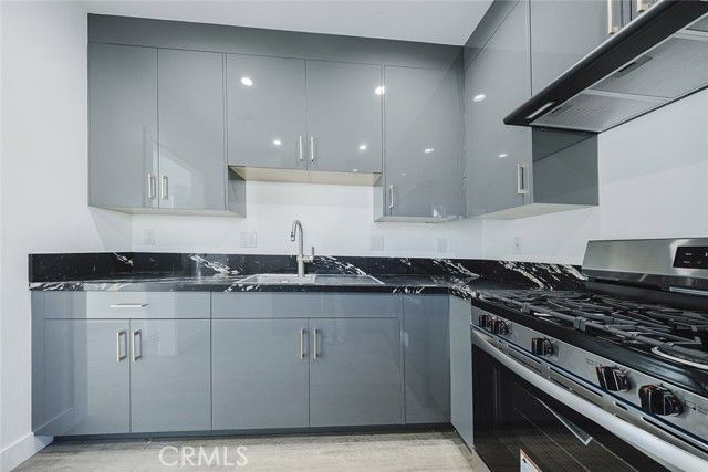 9055 Forbes Avenue, Northridge (los Angeles), CA 91343