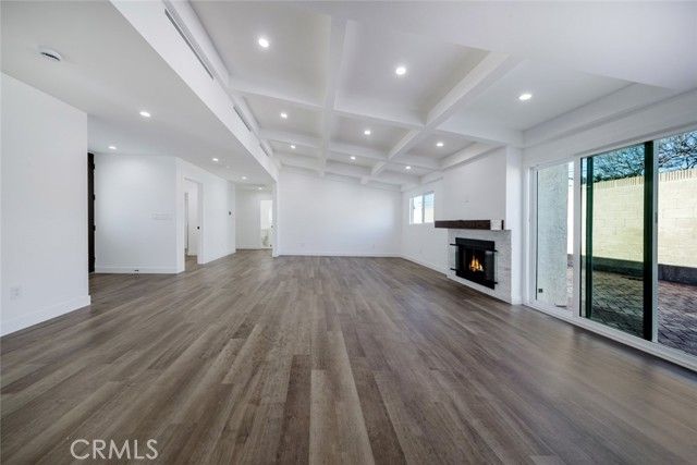 9055 Forbes Avenue, Northridge (los Angeles), CA 91343