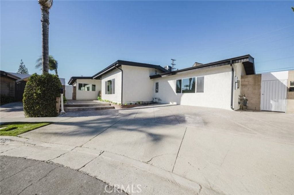 9055 Forbes Avenue, Northridge (los Angeles), CA 91343