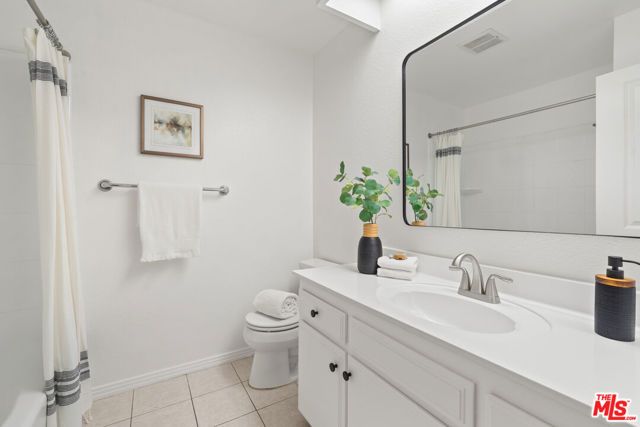 14468 Yukon Avenue, Hawthorne, CA 90250