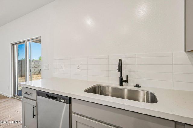 47399 W KENNER Drive, Maricopa, AZ 85139