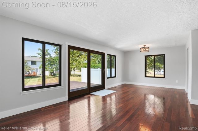 22749 Cranbrooke Drive, Novi, MI 48375