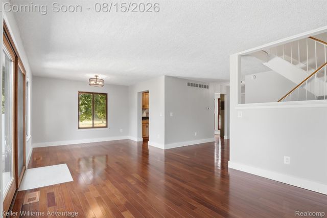 22749 Cranbrooke Drive, Novi, MI 48375