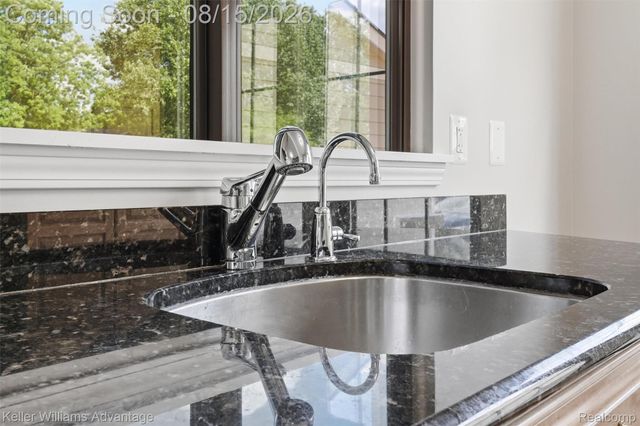 22749 Cranbrooke Drive, Novi, MI 48375