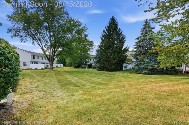 22749 Cranbrooke Drive, Novi, MI 48375