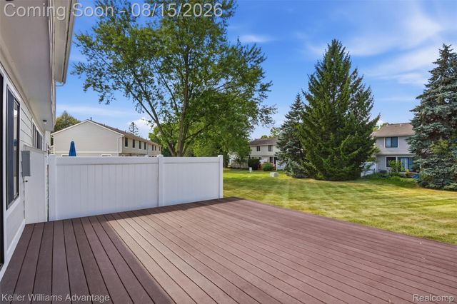 22749 Cranbrooke Drive, Novi, MI 48375