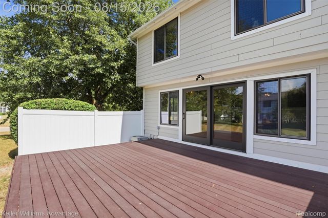 22749 Cranbrooke Drive, Novi, MI 48375