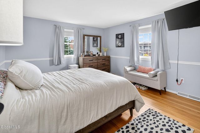 4 Albert Court, Colonie, NY 12110