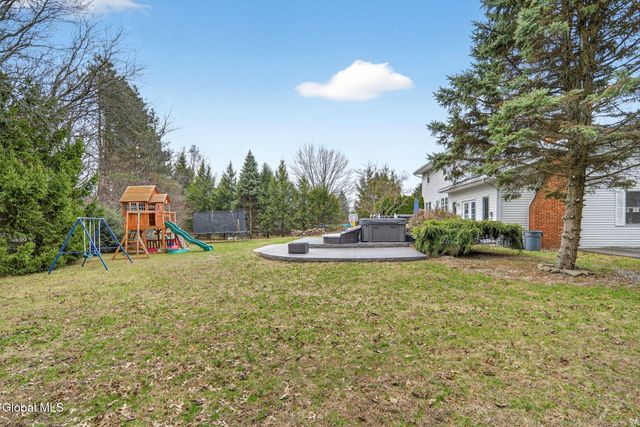 4 Albert Court, Colonie, NY 12110