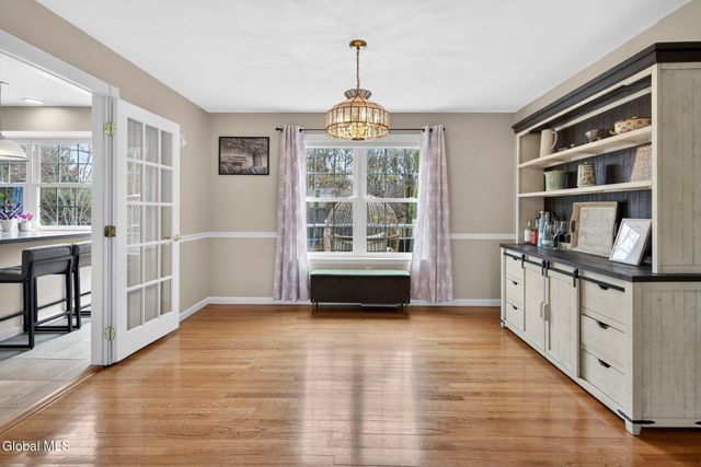 4 Albert Court, Colonie, NY 12110