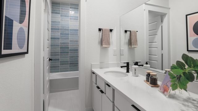 213 Outhaul DR, Hutto, TX 78634