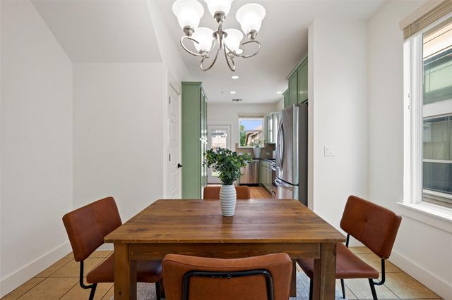 909 Mountaineer LN, Austin, TX 78757