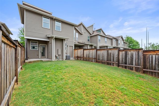 909 Mountaineer LN, Austin, TX 78757