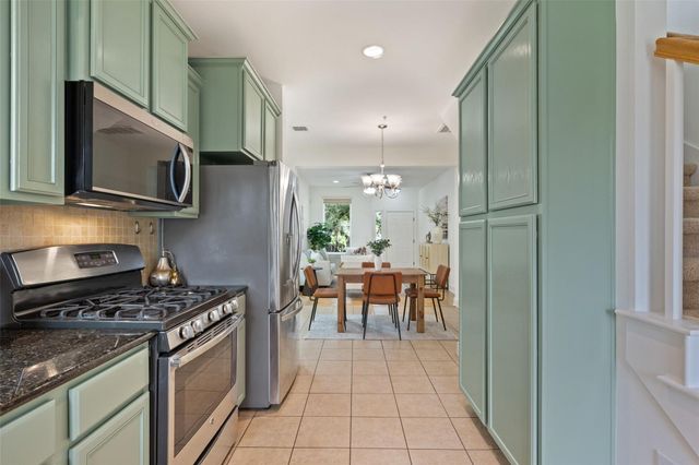 909 Mountaineer LN, Austin, TX 78757