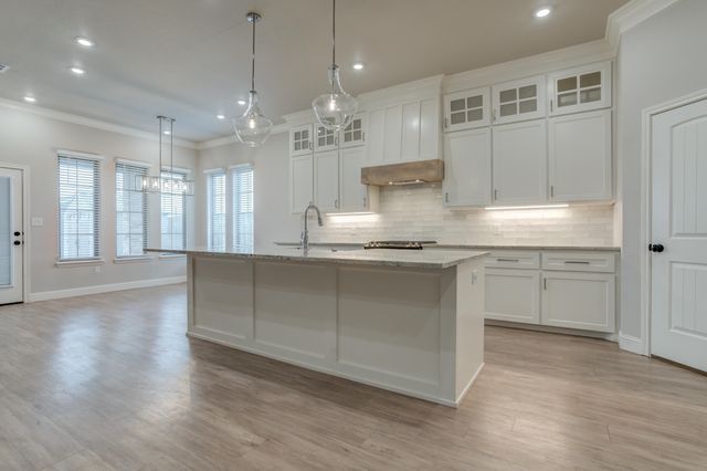 204 Joliet Avenue, Levelland, TX 79336