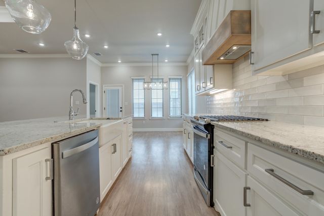 204 Joliet Avenue, Levelland, TX 79336