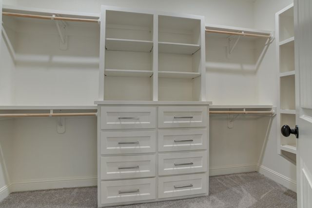 204 Joliet Avenue, Levelland, TX 79336