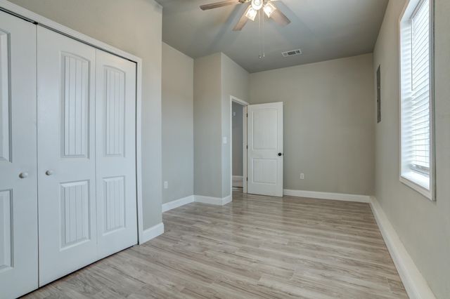 204 Joliet Avenue, Levelland, TX 79336