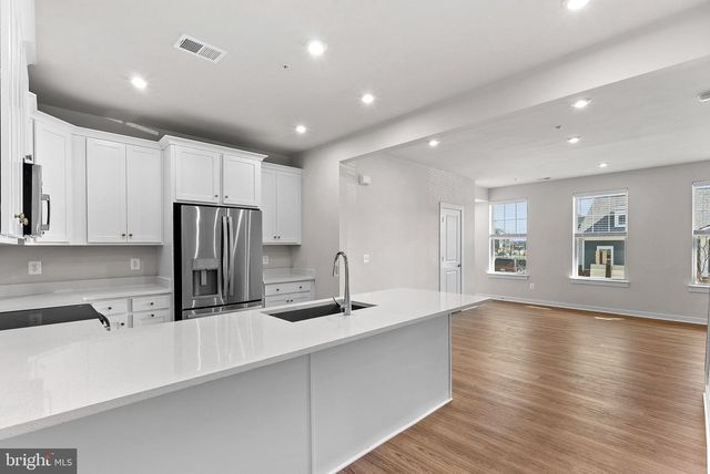 1035 INFERNO TER SE, Leesburg, VA 20175