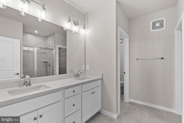 1035 INFERNO TER SE, Leesburg, VA 20175