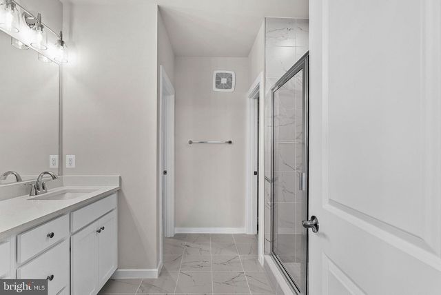 1035 INFERNO TER SE, Leesburg, VA 20175