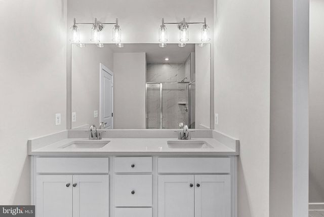 1035 INFERNO TER SE, Leesburg, VA 20175