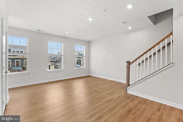 1035 INFERNO TER SE, Leesburg, VA 20175