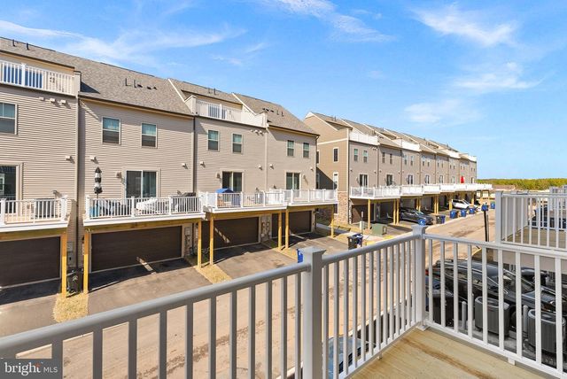 1035 INFERNO TER SE, Leesburg, VA 20175