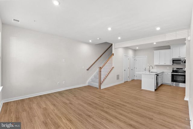 1035 INFERNO TER SE, Leesburg, VA 20175