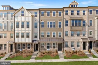 1035 INFERNO TER SE, Leesburg, VA 20175