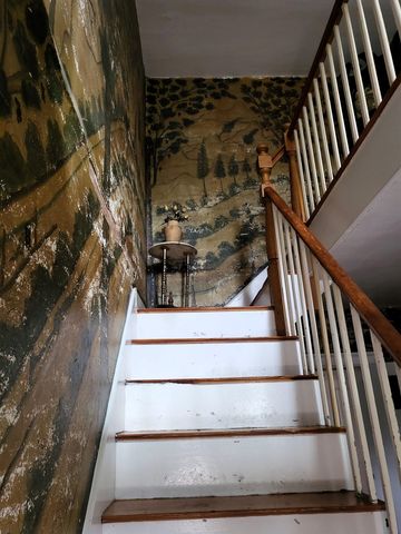 19 Raymond Road, Deerfield, NH 03037