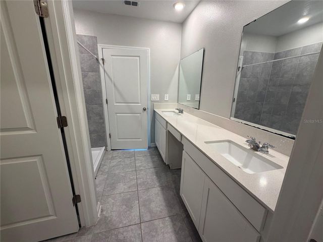 2331 BURNEY FALLS LANE, Davenport, FL 33837
