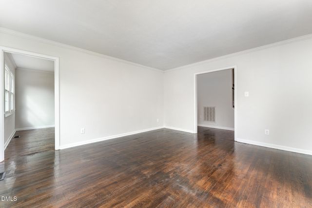 213 Rivenoak Drive, Fayetteville, NC 28303